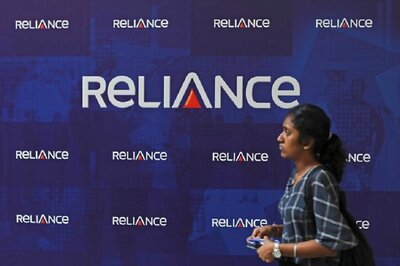 Reliance Communications Shares Rally 6% to Hit Upper Circuit Amid Asset Sale Buzz