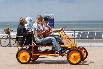 Belgians adapt to compulsory face masks along North Sea coast