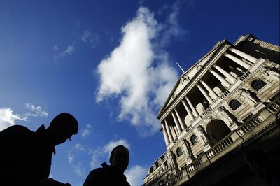 UK Economy Gains Pace, Puts Bank of England Rate Hike Firmly on Track