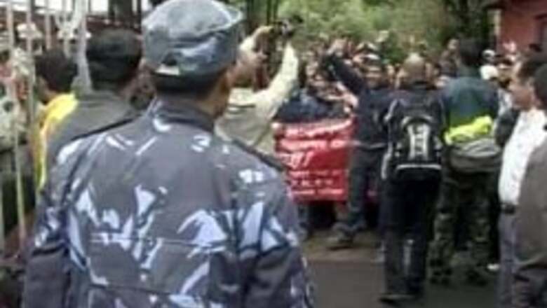 Nepal Maoists stay in US terror list