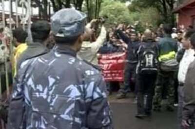 Nepal Maoists stay in US terror list