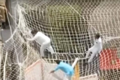 Video: Maharashtra Deputy Speaker Jumps Onto Safety Net at Mantralaya Over Tribal Quota Issue