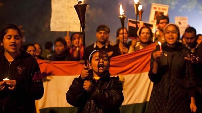 Delhi braveheart death: Army, Sonia not to celebrate New Year