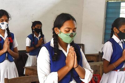 Delhi Schools to Shut Physical Classes Due to Rising Air Pollution