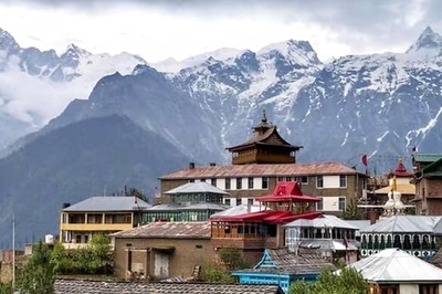 Explore Himachal Pradesh's Majestic Beauty Through The Yulla Kanda Trek