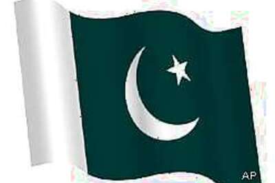 Pak detains 13 Indian fishermen