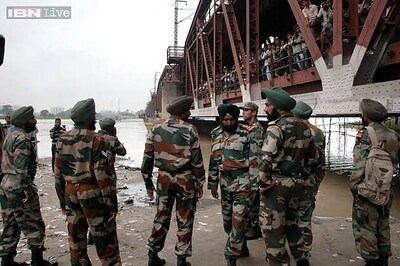 Register defence personnel as voters at their posting place: SC to EC