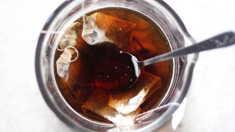 How to Make Strawberry Iced Tea