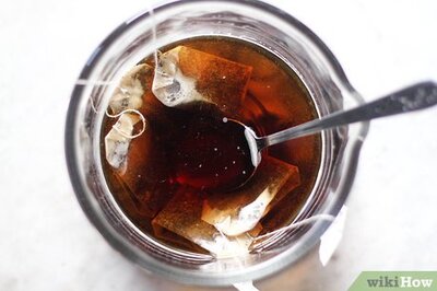 How to Make Strawberry Iced Tea