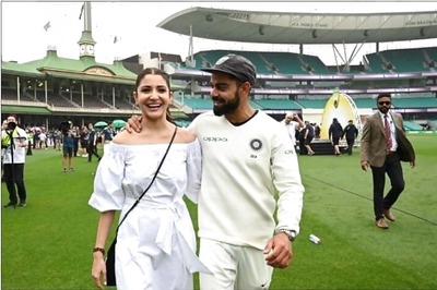 Virat Kohli, Anushka Sharma Hang Out With AB de Villiers Before IPL Clash Between RCB and DC