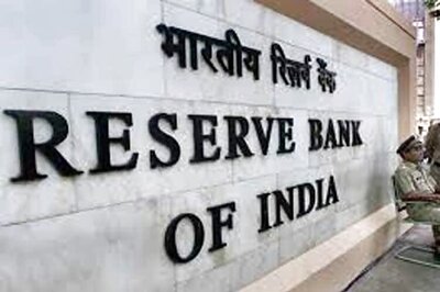 RBI lowers GDP growth forecast to 7.6% for FY16