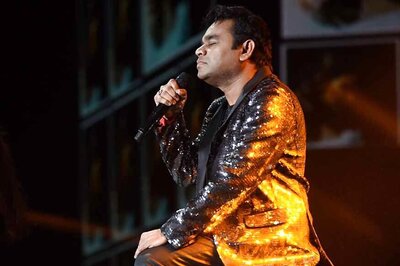 IIFA 2017: AR Rahman Sings Urvasi in Tamil, Diljeet Dosanjh Gets Audience Grooving