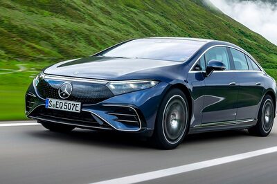 Mercedes-Benz Future Vehicles to Alert Drivers With Audio Warning Against Potholes