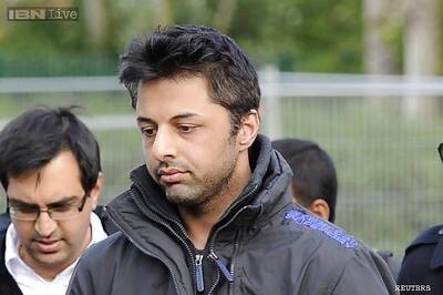 Indian-origin honeymoon murder suspect Dewani extradited to S Africa