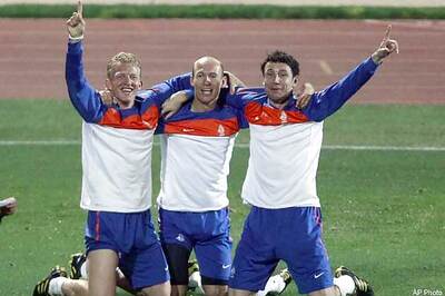 Holland vs Brazil: battle of the playmakers