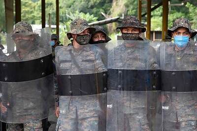 Migrant Caravan Faces Roadblocks In Guatemala