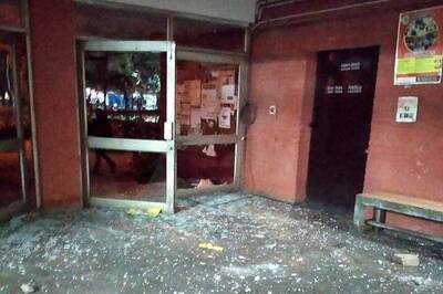 Court Asks Police to Seize Phones of WhatsApp Group Members Who 'Coordinated JNU Violence'