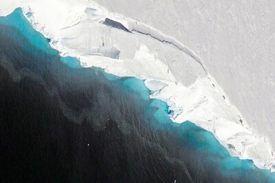 A Dangerous Florida-size Glacier is Melting from Bottom and the Scientists are Alarmed