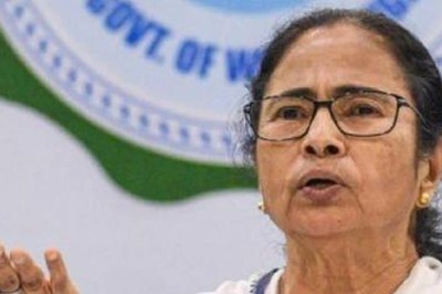 How Did You Allow BJP to Form Govt in 2017? Mamata Corners Congress for 'Bowing Down' in Goa