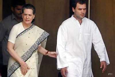 Sonia, Rahul Gandhi to visit flood-hit Jammu & Kashmir today