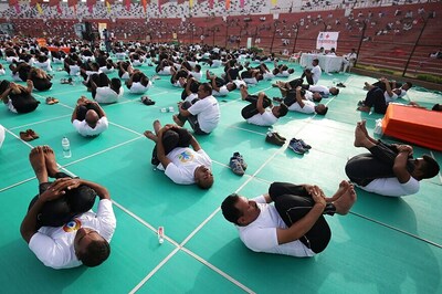 Over 1,000 Inmates of Delhi Prisons to Train as Yoga Teachers