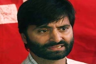 Yasin Malik, family allegedly thrown out of a Delhi hotel