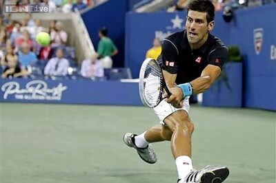 Djokovic thrashes Sousa to reach 4th round at Flushing Meadows