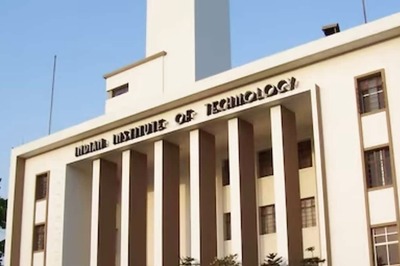 10 IIT KGP Students Selected for Research Internship Scholarship in Foreign Varsities