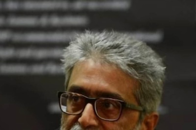 SC to Hear Activist Navlakha's Plea on Monday for Shifting Out from Mumbai Public Library Under House Arrest