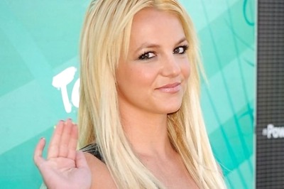 Singer Britney Spears Urges Fans to Not Bully Her on Social Media