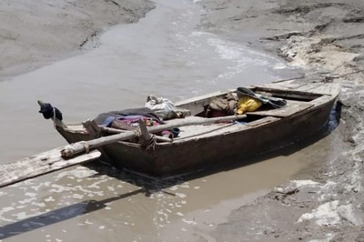 Gujarat: BSF Seizes Pakistani Fishing Boat from Creek Area Near Kutch