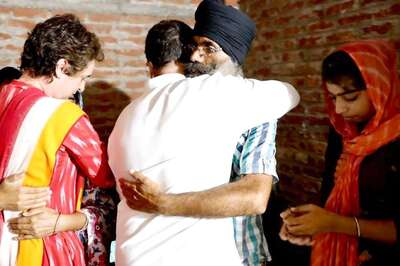 Rahul Gandhi, Priyanka Meet Family Members of Victims of Lakhimpur Violence