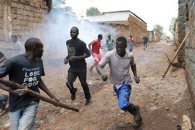 Shooting, Tear Gas, Bonfires mar Kenya Election Re-run