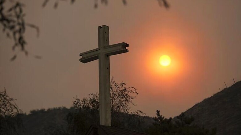 At Least 60 Killed as Crowded Church Collapses in Nigeria