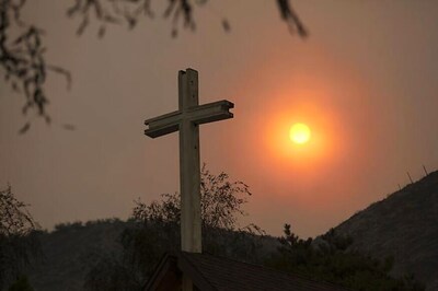 At Least 60 Killed as Crowded Church Collapses in Nigeria
