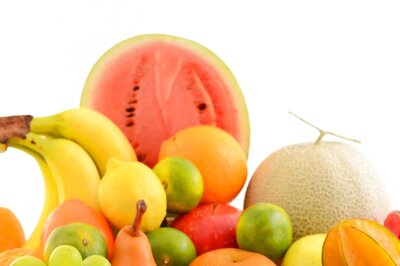 What Fruit to Eat at What Time During the Day and Their Benefits