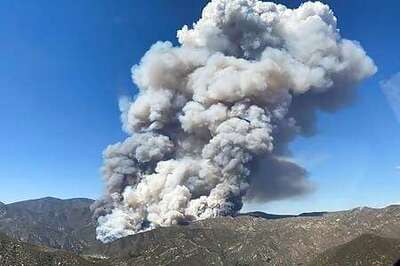 Southern California wildfire forces evacuation of hundreds of homes