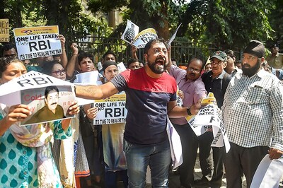 As Cracks Among Depositors Appear, Protests Against PMC Bank Seeking Payback Continue