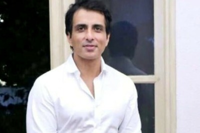 Sonu Sood Wins Internet Yet Again, This Time by Helping a Hyderabad Techie Find Job