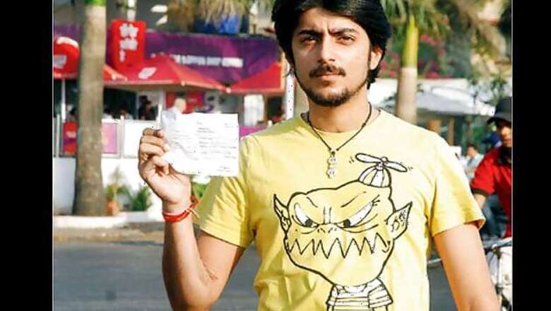Price of a kiss: Rs 1,200, police harassment