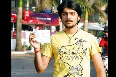 Price of a kiss: Rs 1,200, police harassment