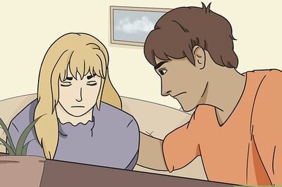 How to Check on Someone Who's Grieving