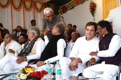 Rahul Gandhi, Mamata & Stalin Put Up Oppn Show of Strength as Hemant Soren Takes Over as Jharkhand CM