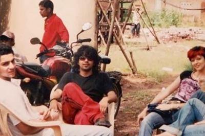 Karan Wahi Shares Pic with 'Remix' Team as Show Completes 16 years, Says 'First Job is Always Special'