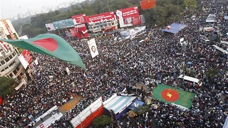 B'desh calls paramilitary forces amid violence, 42 killed
