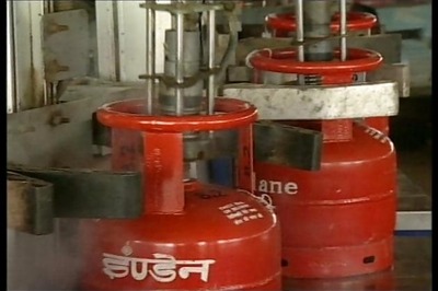 Government puts on hold hike in LPG, kerosene rates