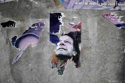 Pakistan polls: Imran Khan's party concedes defeat