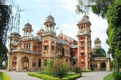 Allahabad University Students Making World's Largest Rangoli of Ram Temple, Ram Lalla