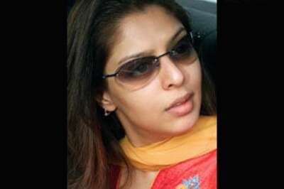 Actress Nagma wants to contest Lok Sabha polls