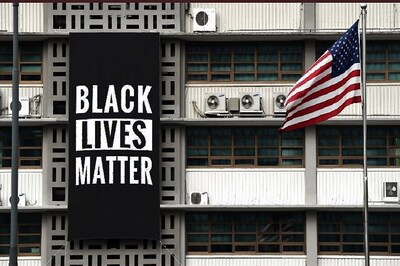 US Embassy in Seoul Displays Black Lives Matter Banner in Support of Anti-racism Protests